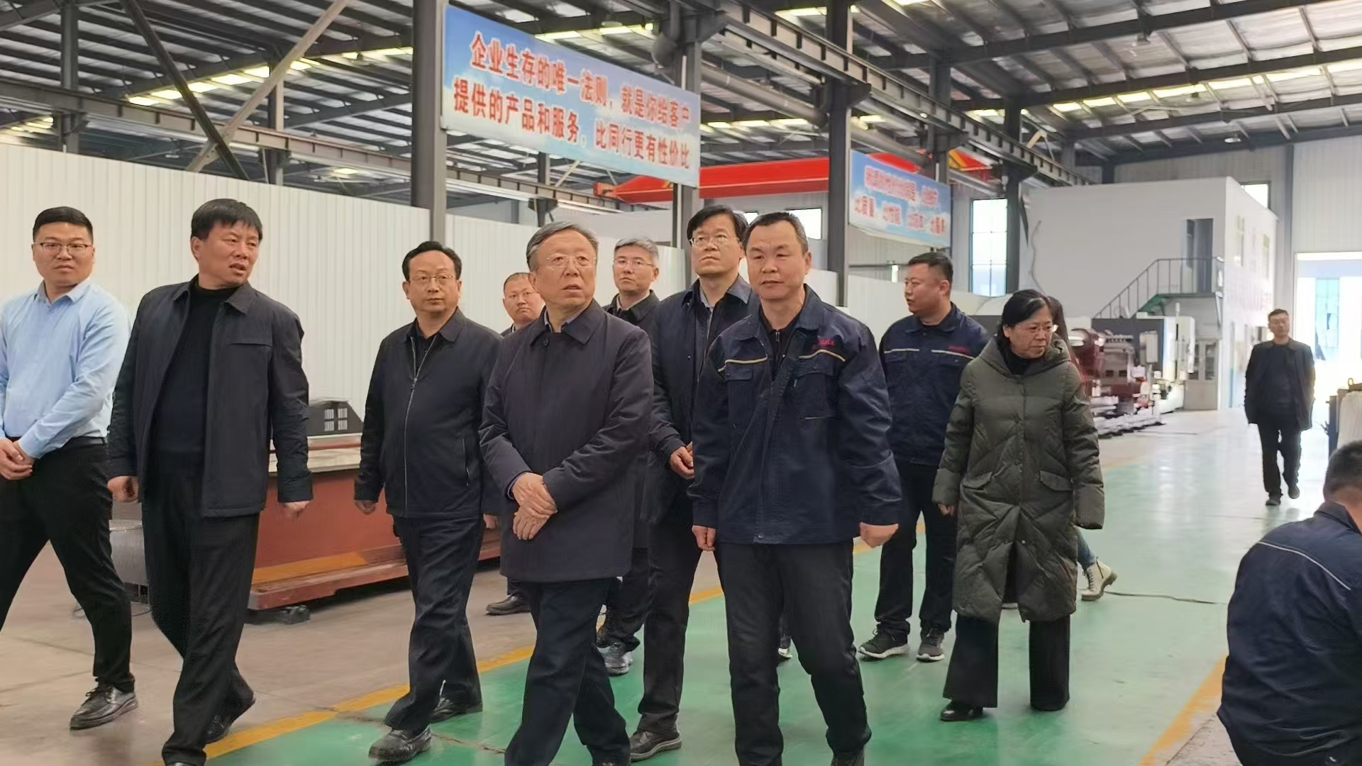 德州領(lǐng)導(dǎo)參觀工廠2.jpg